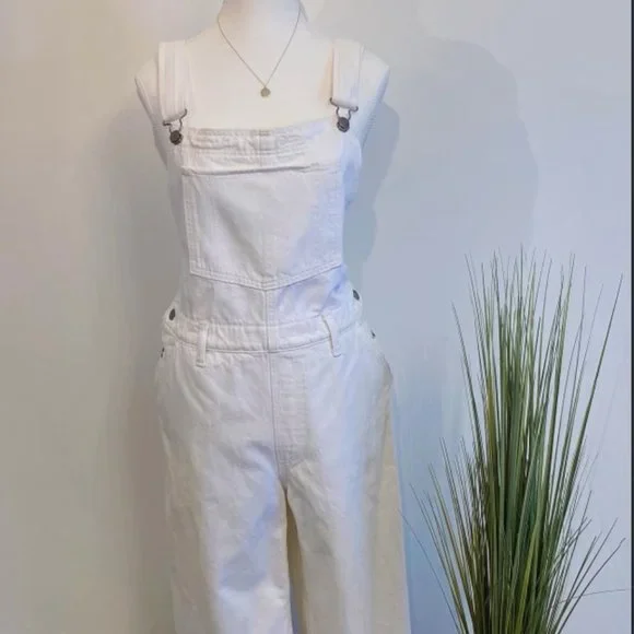 Levi Overalls - Picture 3 of 3